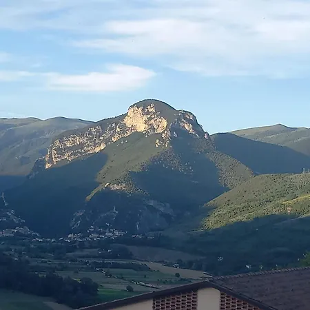 Nyaraló Il Belvedere Montefranco